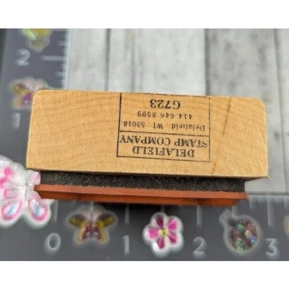 Delafield Woven Basket Wicker Rubber Stamp Wood #D78